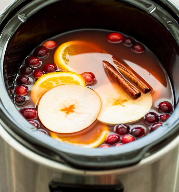 slow-cooker-cranberry-apple-cider-www-thereciperebel-com-1-of-8